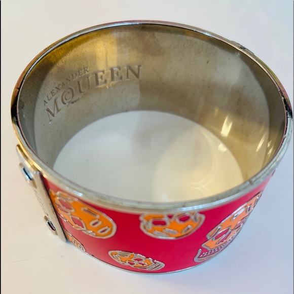 Alexander McQueen Red ☠️ Skull Bangle Bracelet - Picture 5 of 16